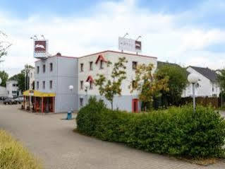 Bon Marche Hotel Bochum Exterior photo